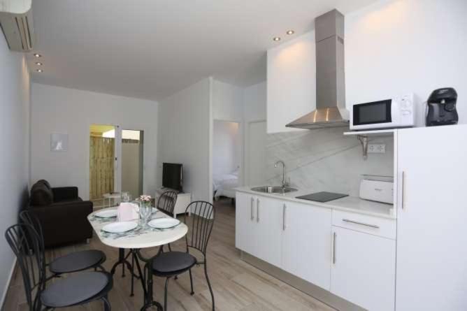 Apartamentos La Mar Sala Piscina Compartida 콘일데라프론테라 외부 사진